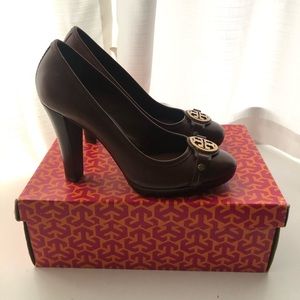 Tory Burch Aaden High Heel *worn once indoor* sz 8